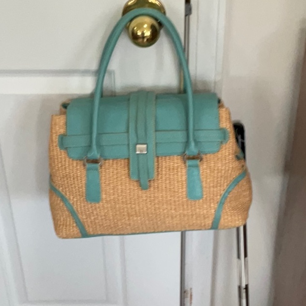 TOMMY HILFIGER TRIPLE ENTRY PURSE